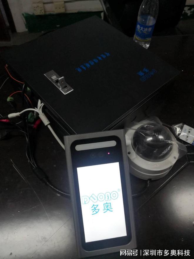高手是从以下几个方面选电梯门禁、梯控系统、IC卡电梯刷卡门禁(图1)