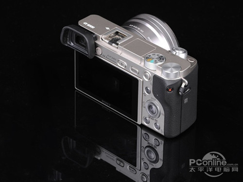 索尼a6000和佳能60D哪个好(图1)