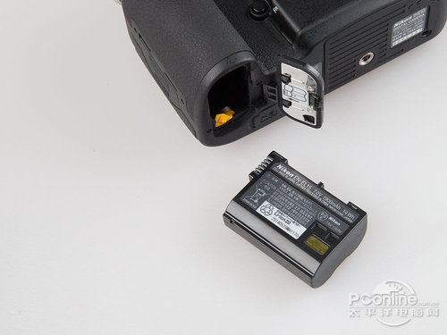 尼康D810传感器是什么？尼康D810传感器尺寸是多少？(图1)