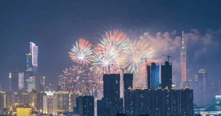 中秋楼市直击!白鹅潭销冠红盘新世界天馥全线上新提前锁定金九热搜(图3)