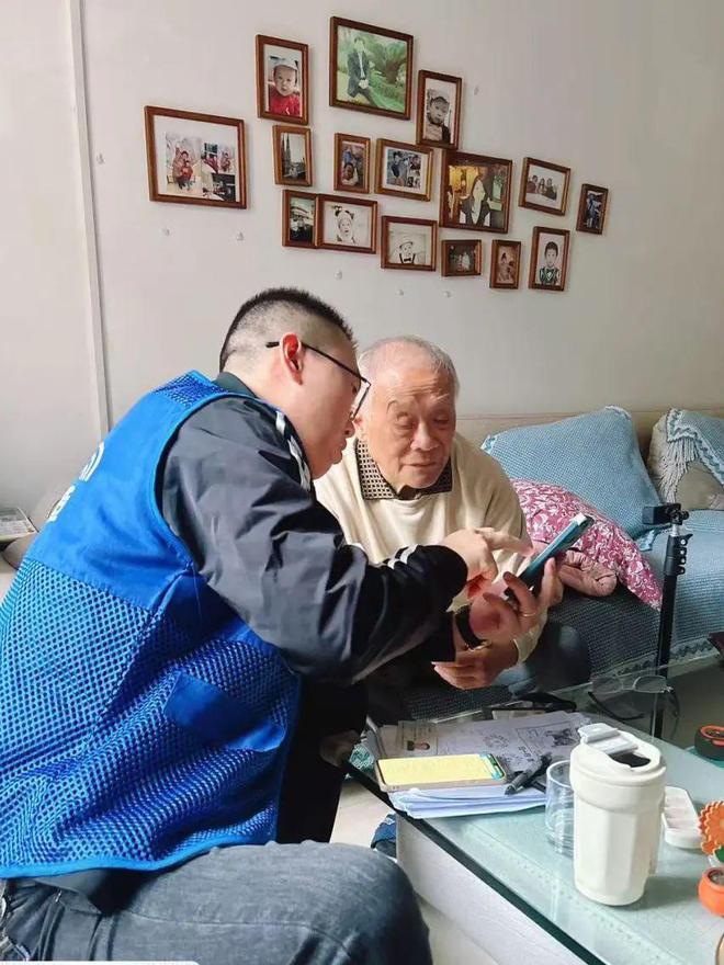 智能门禁新体验这里的居民“刷脸”进门更便捷！(图3)