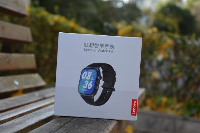 为青春代言联想LenovoWatchFit运动手表体验智能贴心高颜值(图2)
