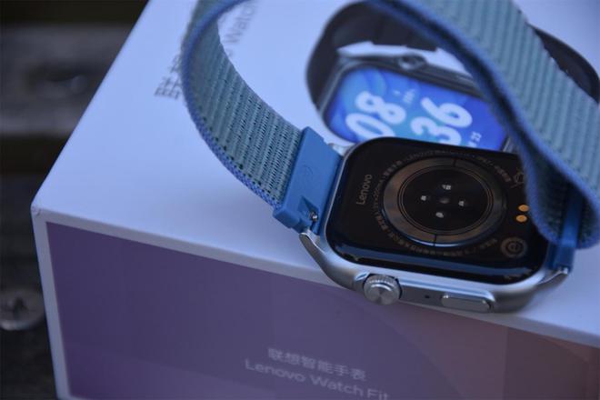 为青春代言联想LenovoWatchFit运动手表体验智能贴心高颜值(图7)