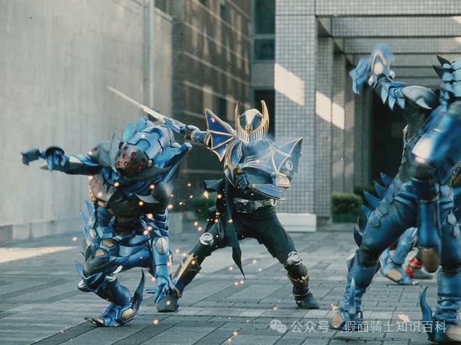 假面骑士夜骑的最强形态：生存夜骑身体结构功能揭秘！最强的剑士(图3)
