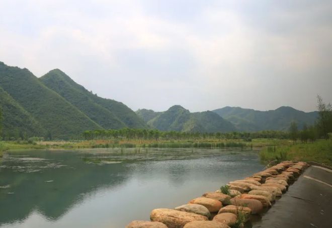 河道水位预警监测系统：水位变化一目了然防灾减损(图1)