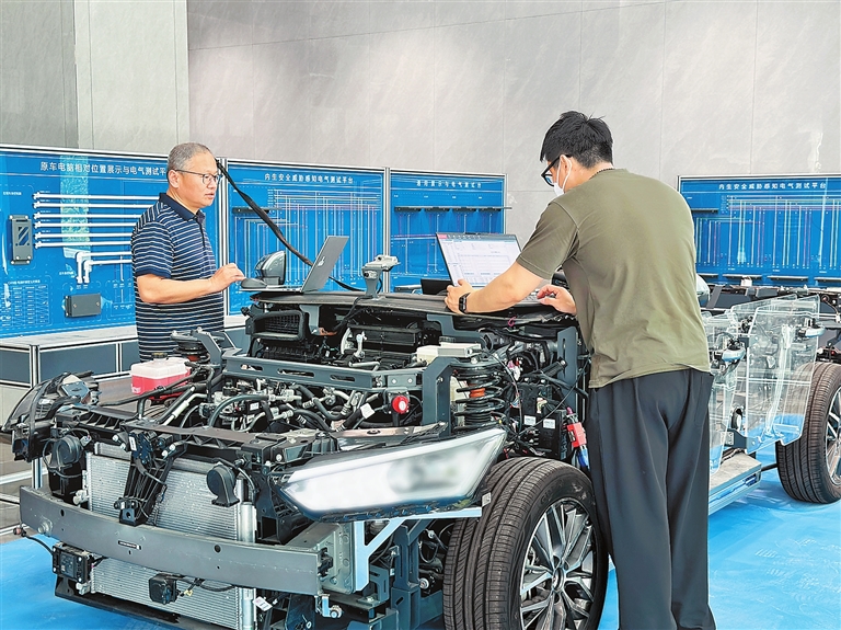 何以智驾-焦作网(图1)