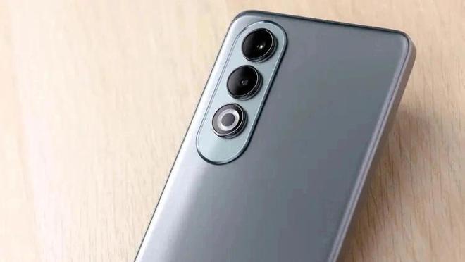 OPPO开启“降价模式”5500mAh+金刚石架构从2099元跌至1378元(图4)