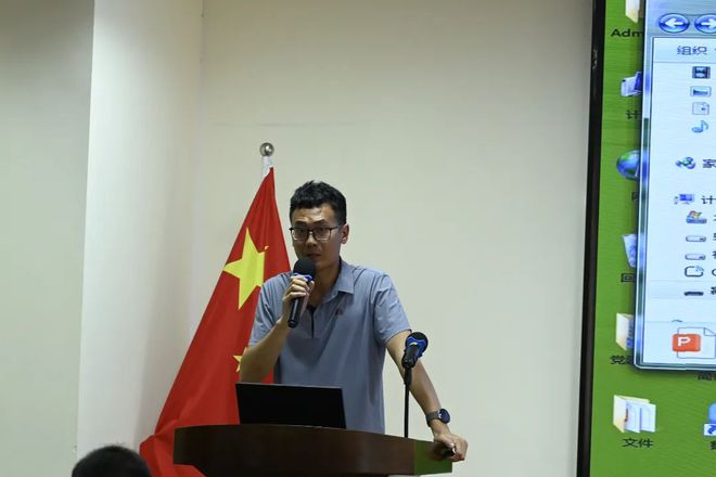 特色礼贤执青春之笔书治班答卷——青岛九中2024-2025学年度第二学期班长述职会(图3)