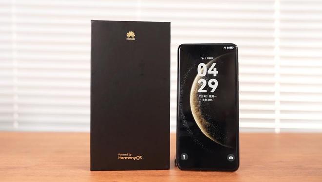 华为Mate80系列再迎曝光：侧边超声波指纹加持配置也悬念不大了(图4)