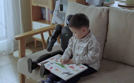 全球首个个人机器人轻松塞进背包拎着就能走(图7)